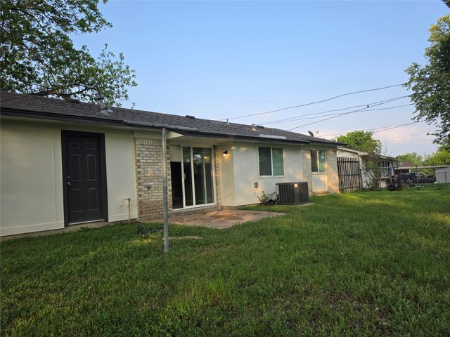6227 Bowling Brook Drive, Dallas, TX 75241