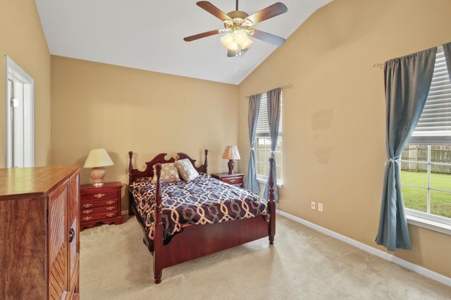 7677 Eagle Lake Road, North Charleston, SC 29418