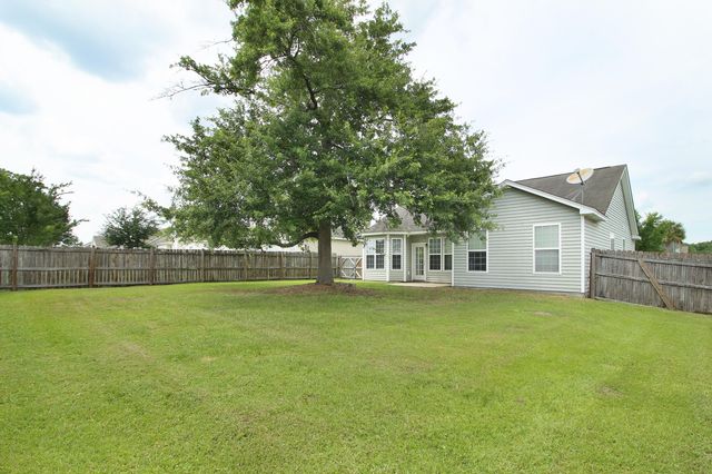 7677 Eagle Lake Road, North Charleston, SC 29418