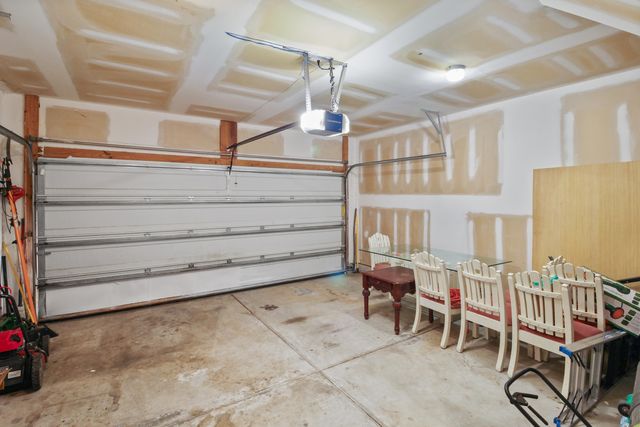 7677 Eagle Lake Road, North Charleston, SC 29418