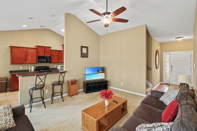 7677 Eagle Lake Road, North Charleston, SC 29418