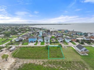 1222 23rd Street, San Leon, TX 77539