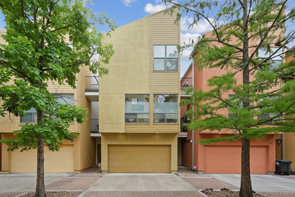 1610 Hadley Street, Houston, TX 77003