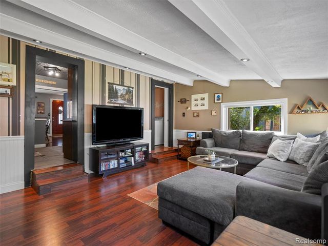 3557 Frankman Avenue, Waterford, MI 48329