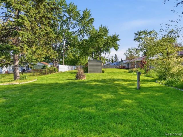 3557 Frankman Avenue, Waterford, MI 48329