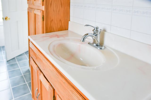 707 Lynn Street, Essexville, MI 48732