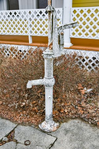 707 Lynn Street, Essexville, MI 48732