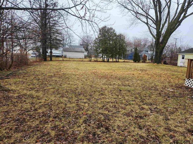 707 Lynn Street, Essexville, MI 48732