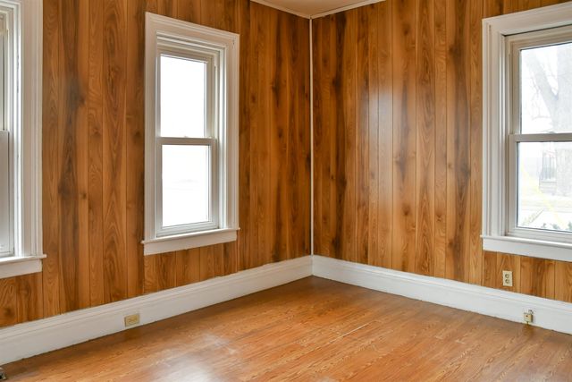 707 Lynn Street, Essexville, MI 48732