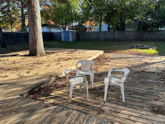 5868 N Linville Street, Westland, MI 48185