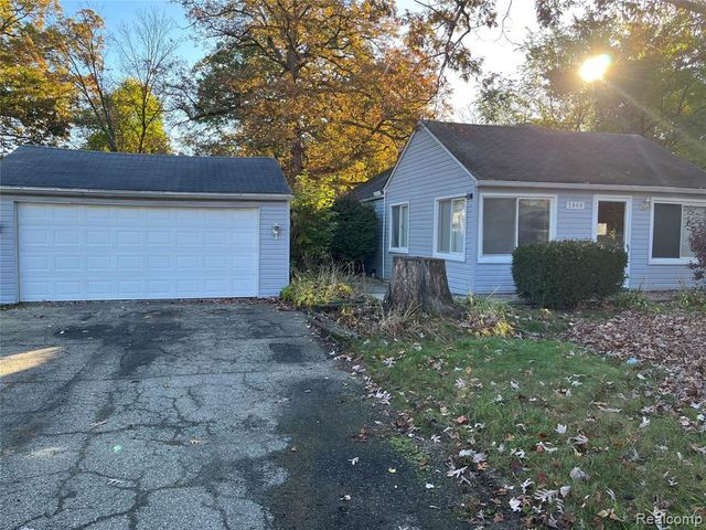 5868 N Linville Street, Westland, MI 48185