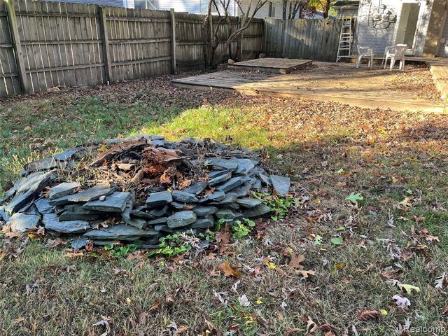 5868 N Linville Street, Westland, MI 48185