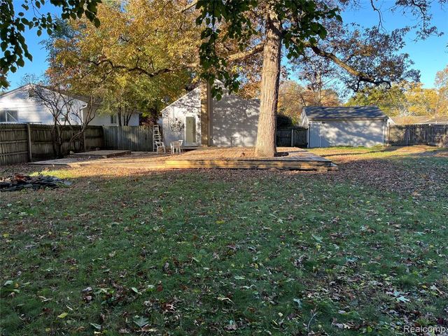 5868 N Linville Street, Westland, MI 48185