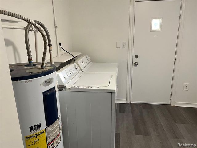 5868 N Linville Street, Westland, MI 48185