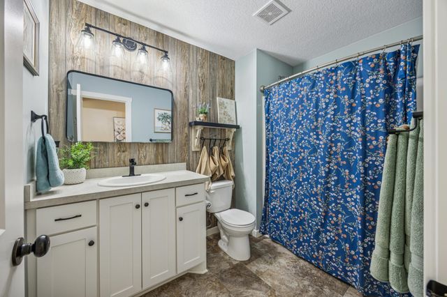 7880 Gunner Drive, Clear Lake, MN 55319