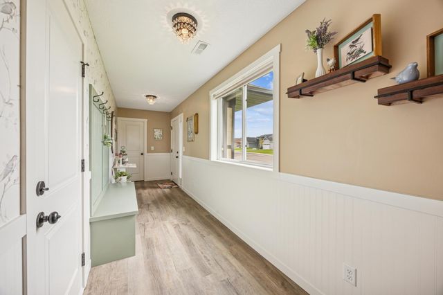 7880 Gunner Drive, Clear Lake, MN 55319