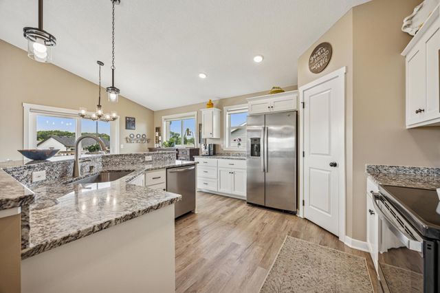 7880 Gunner Drive, Clear Lake, MN 55319