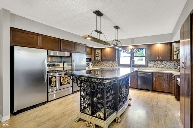 6336 N Carroll Road, Mccordsville, IN 46055