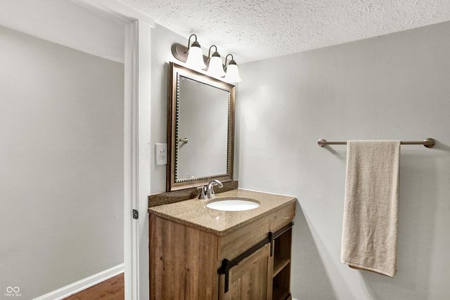 6336 N Carroll Road, Mccordsville, IN 46055