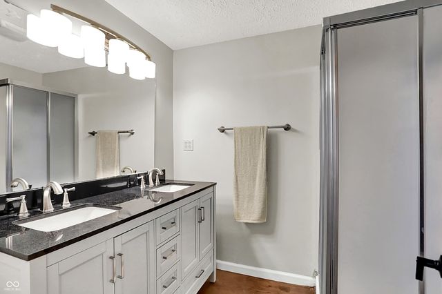 6336 N Carroll Road, Mccordsville, IN 46055