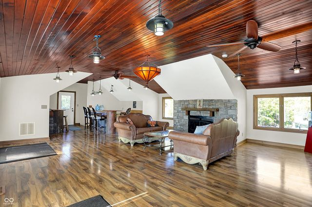 6336 N Carroll Road, Mccordsville, IN 46055