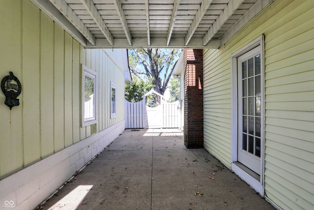 6336 N Carroll Road, Mccordsville, IN 46055