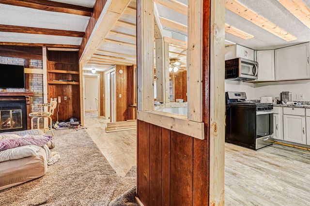 20990 Crane Street, Dowagiac, MI 49047