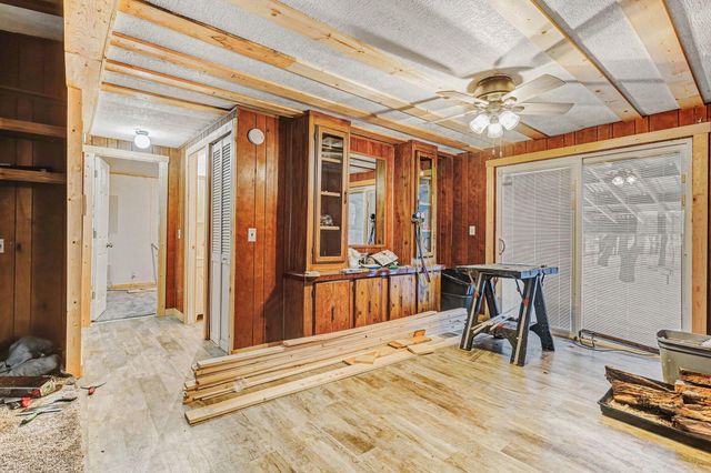 20990 Crane Street, Dowagiac, MI 49047