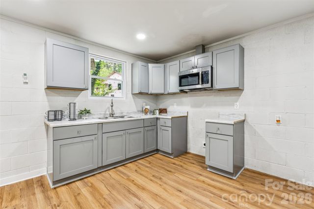 1014 N Mountain Street, Cherryville, NC 28021