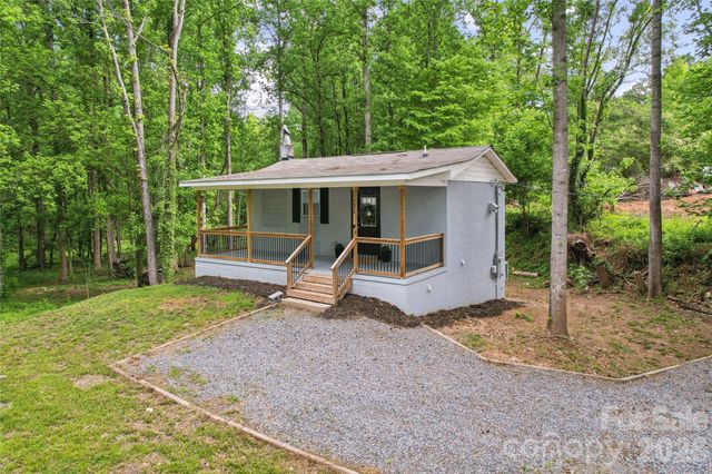 1014 N Mountain Street, Cherryville, NC 28021