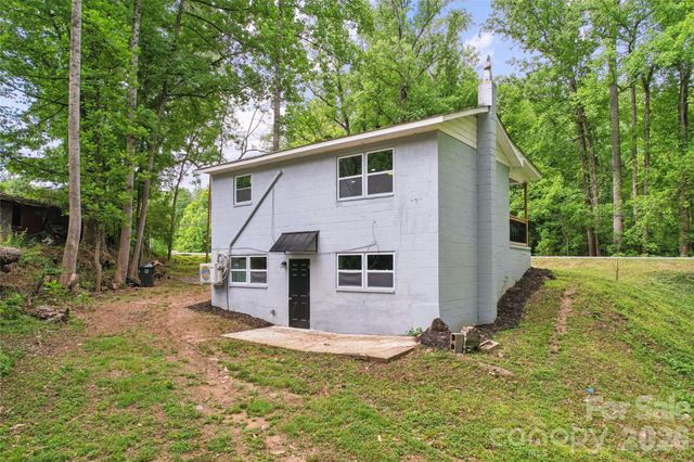 1014 N Mountain Street, Cherryville, NC 28021