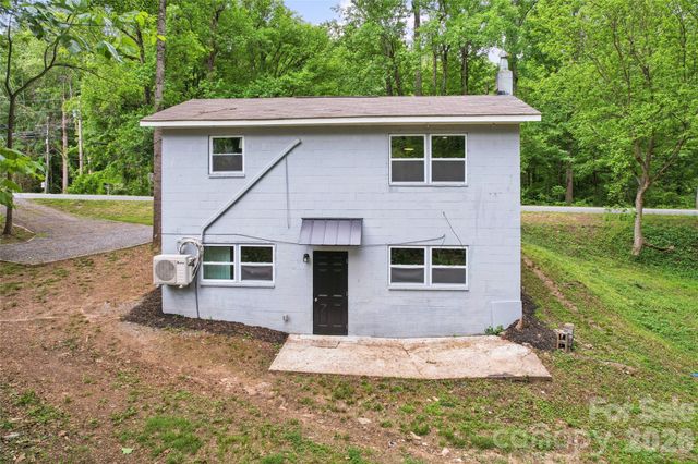 1014 N Mountain Street, Cherryville, NC 28021