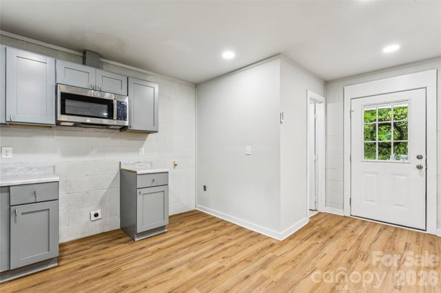 1014 N Mountain Street, Cherryville, NC 28021