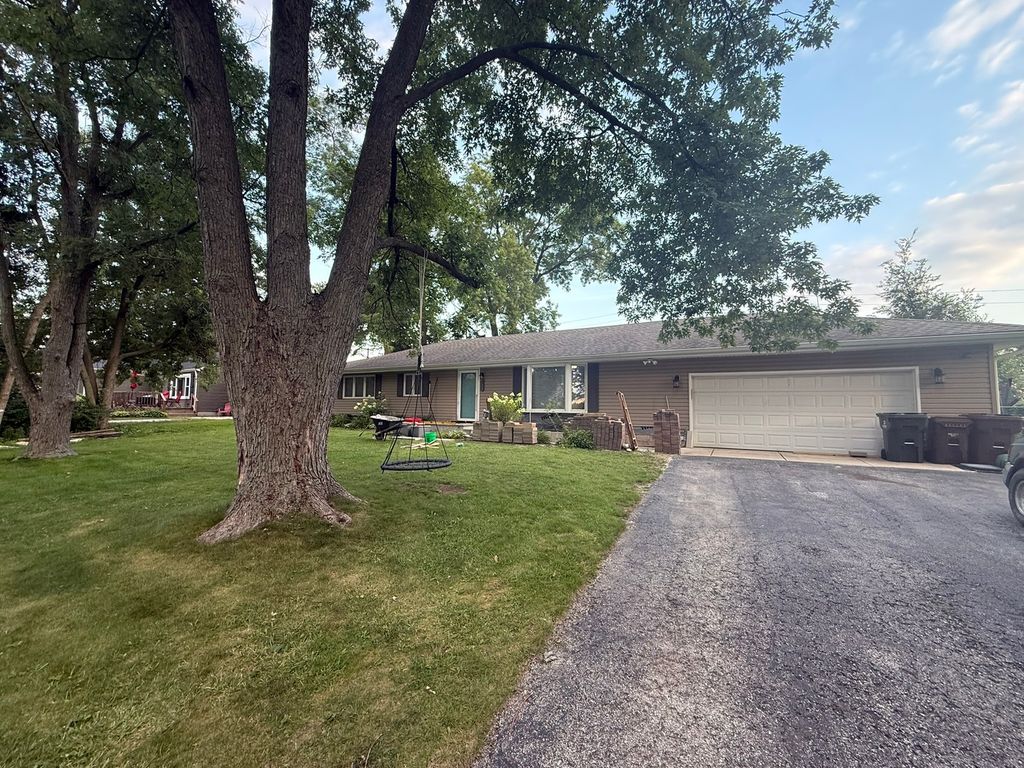 122 Gall Lane, New Lenox, IL 60451