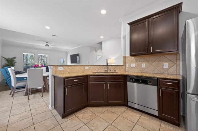 1712 Balsam Spruce Circle, Conroe, TX 77301