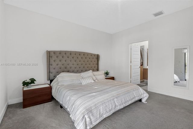 4975 NW 83rd Path, Doral, FL 33166