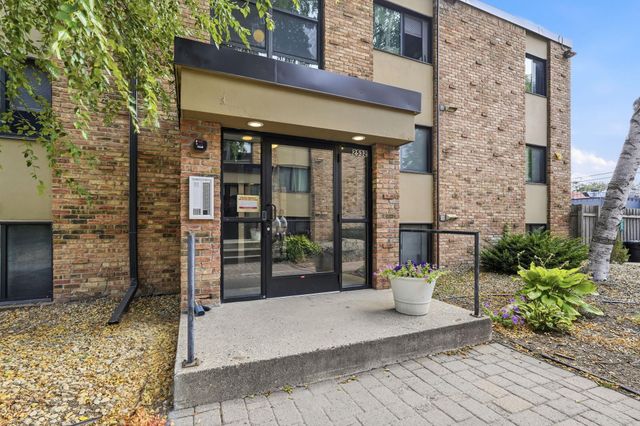 2532 1st Avenue S S301, Minneapolis, MN 55404