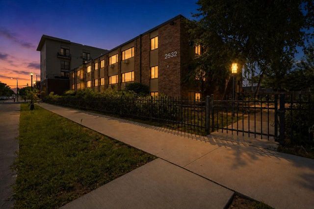 2532 1st Avenue S S301, Minneapolis, MN 55404
