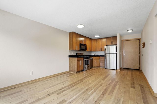 2532 1st Avenue S S301, Minneapolis, MN 55404