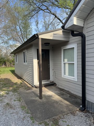 317 Cemetery Ave, Gallatin, TN 37066