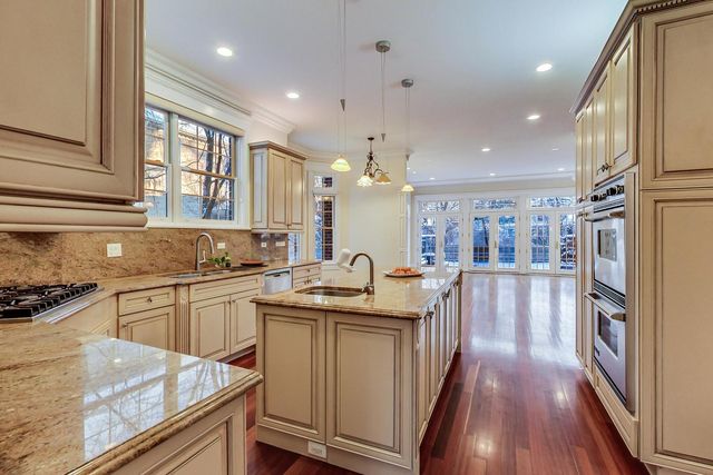 430 South Avenue, Glencoe, IL 60022