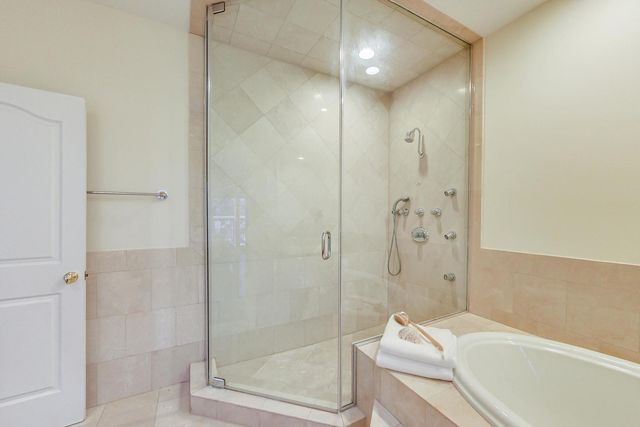 430 South Avenue, Glencoe, IL 60022