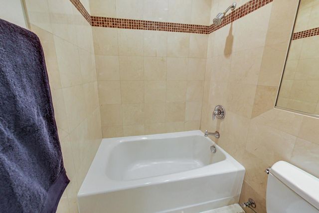 430 South Avenue, Glencoe, IL 60022