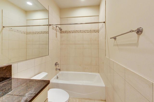 430 South Avenue, Glencoe, IL 60022