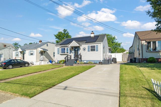 137 PRINCETON AVE, Bellmawr, NJ 08031