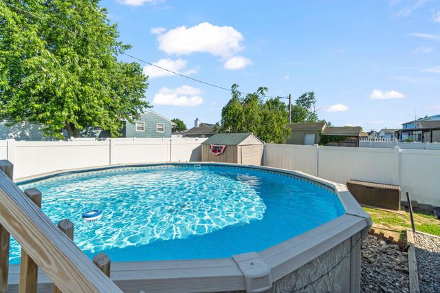 137 PRINCETON AVE, Bellmawr, NJ 08031