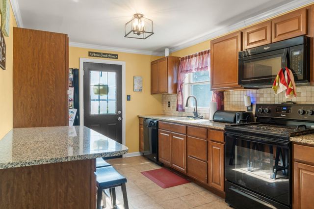 137 PRINCETON AVE, Bellmawr, NJ 08031