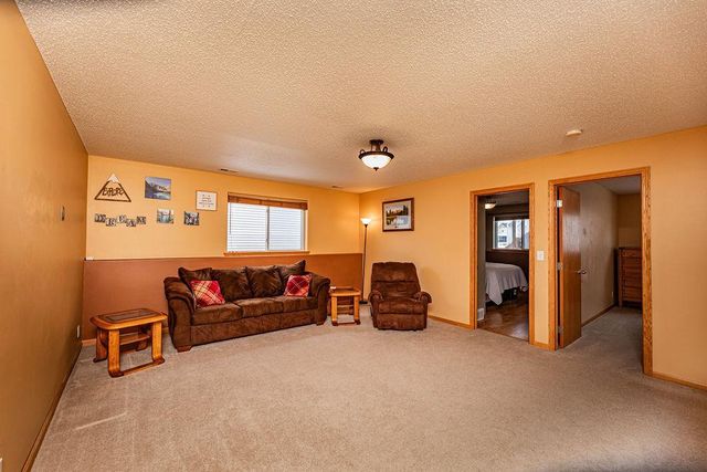 4291 39th Avenue S, Fargo, ND 58104