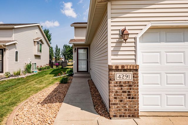 4291 39th Avenue S, Fargo, ND 58104