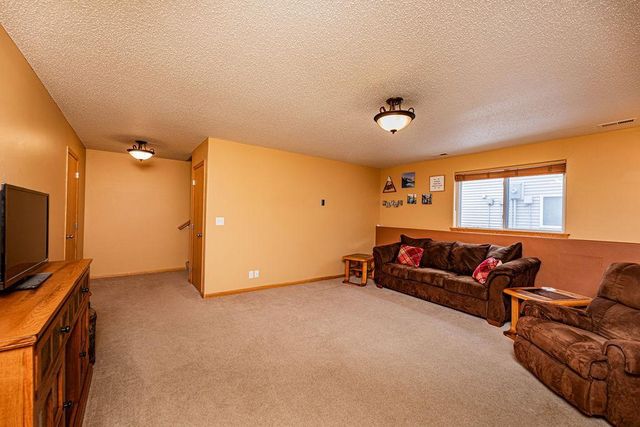 4291 39th Avenue S, Fargo, ND 58104